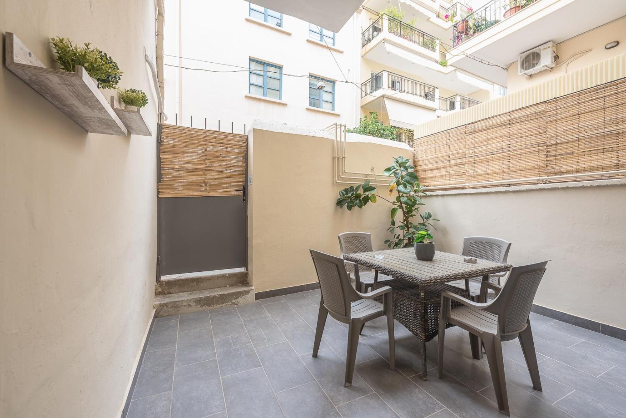Peaceful And Comfy 2Ba In Athens Heartアパートメント エクステリア 写真