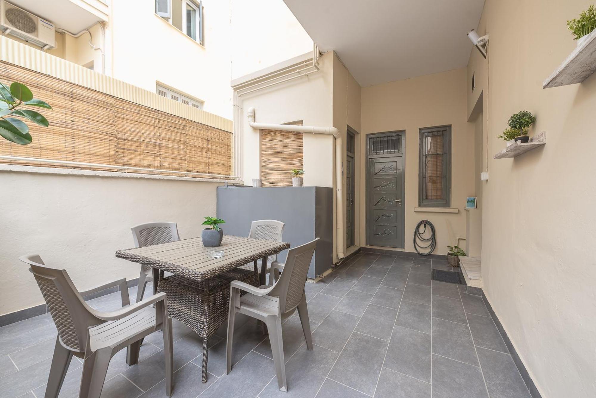 Peaceful And Comfy 2Ba In Athens Heartアパートメント エクステリア 写真