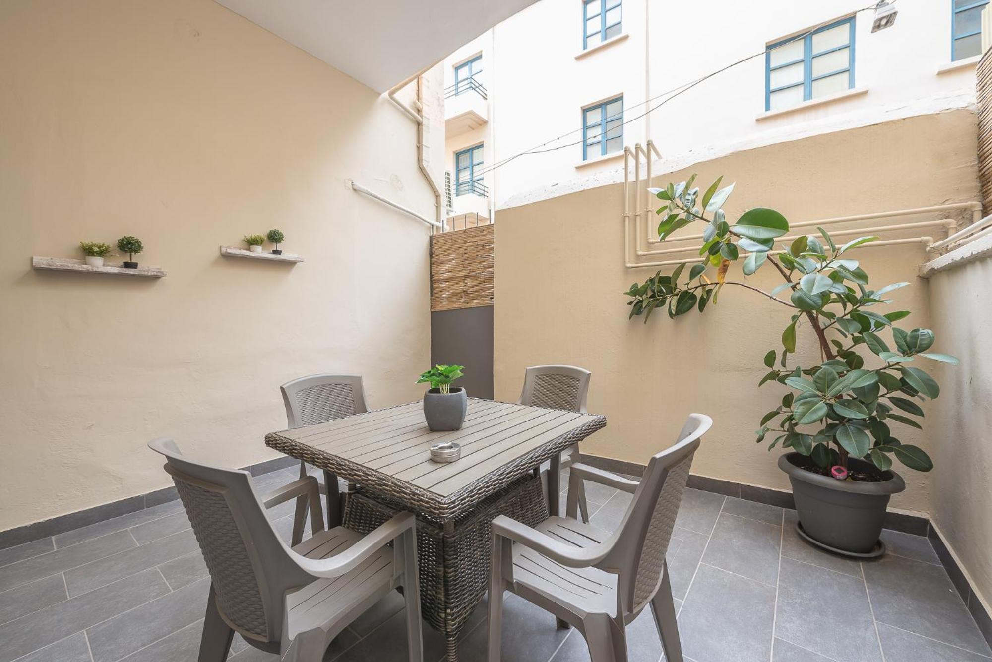 Peaceful And Comfy 2Ba In Athens Heartアパートメント エクステリア 写真